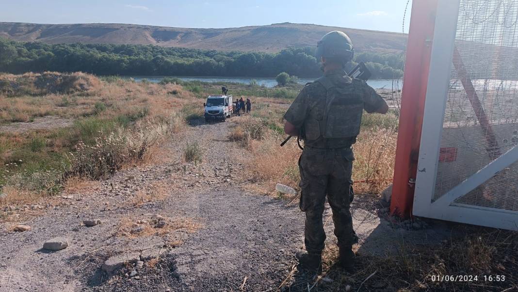 Kayıp kız çocuğu Dicle Nehri’nde aranıyor 4